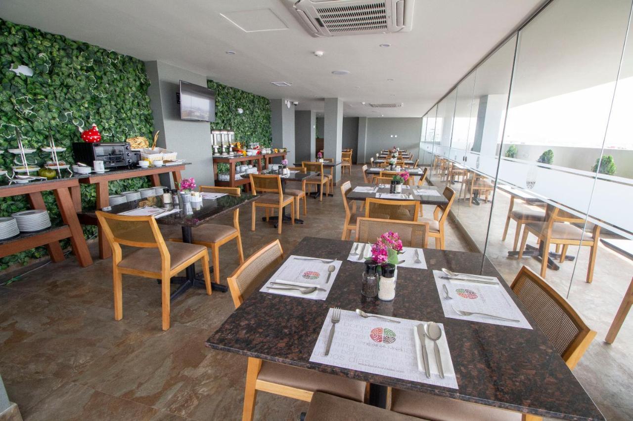 Tierra Viva Trujillo Hotel Ngoại thất bức ảnh